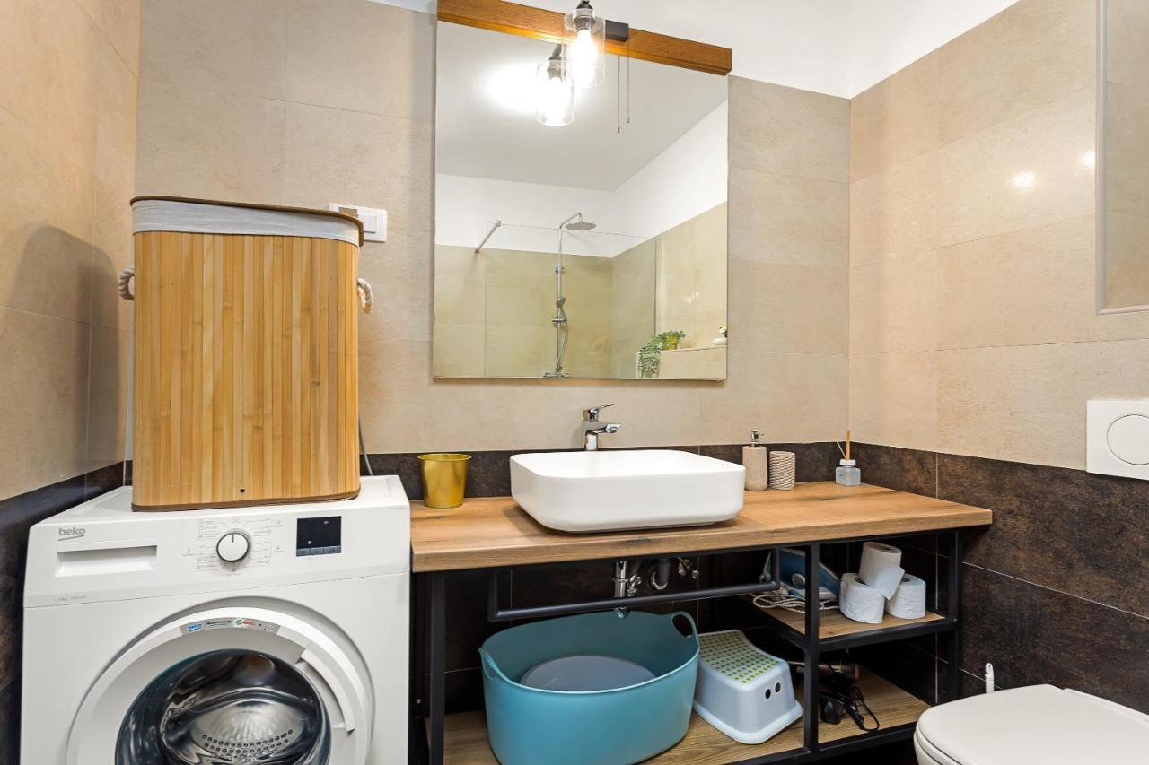 Cesare With Shared Pool Apartment
