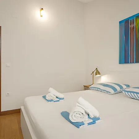 Apartments Cesare With Shared Pool Liznjan Exterior photo